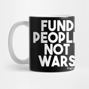 PEOPLE OVER WAR (W) Mug